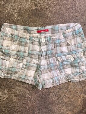 Unionbay Women's Plaid Cotton Shorts in White & Light Blue